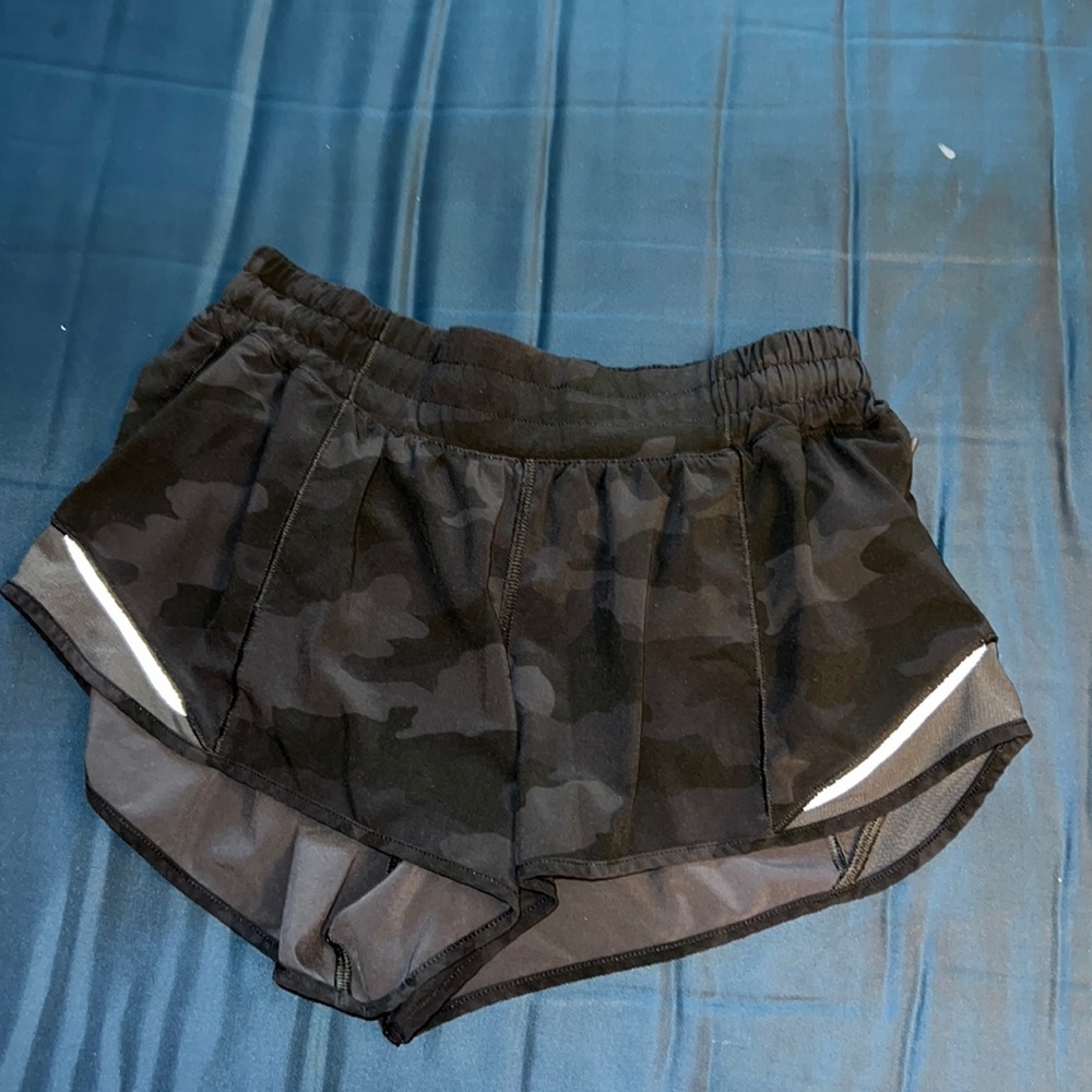 hotty hot camo shorts